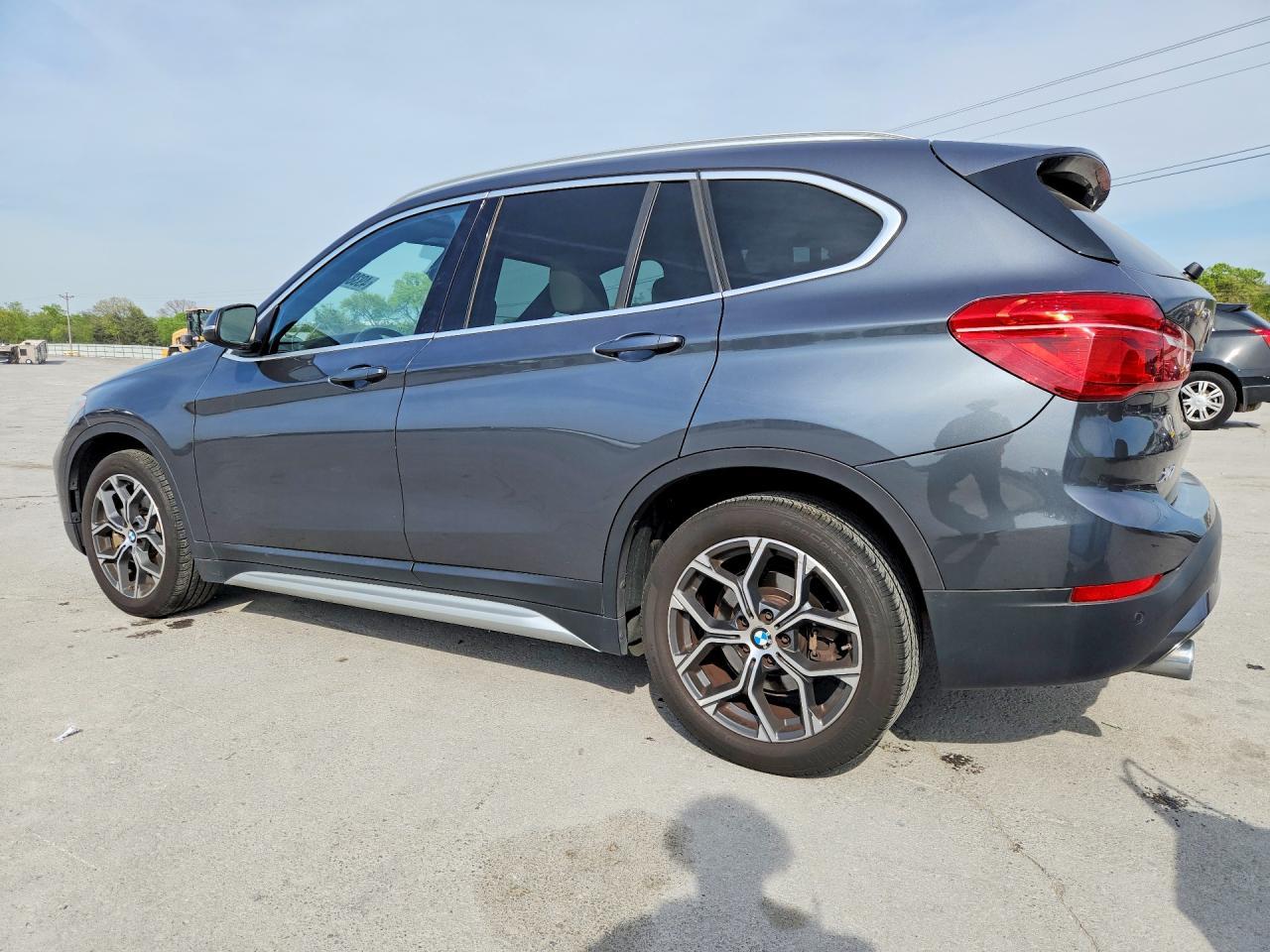2021 BMW X1 xDrive28I - Фото 2