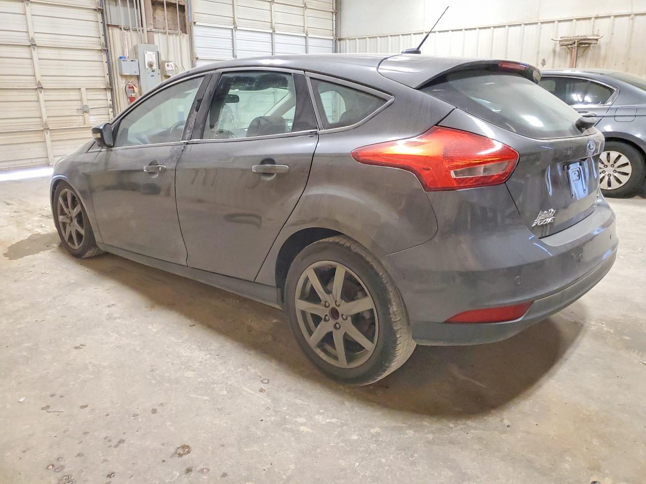 2016 Ford Focus Se - Фото 2