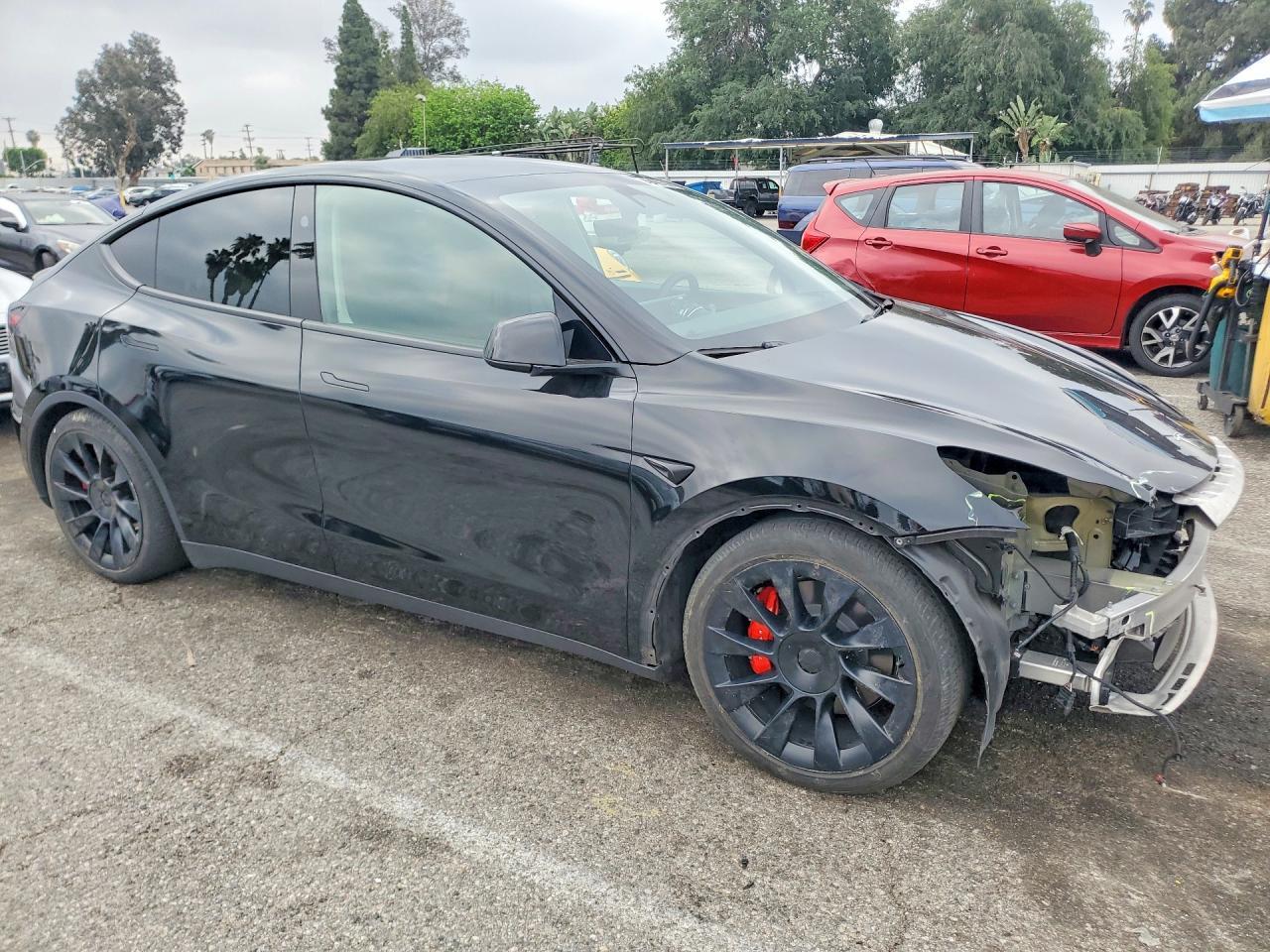 2023 Tesla Model Y - Image 4