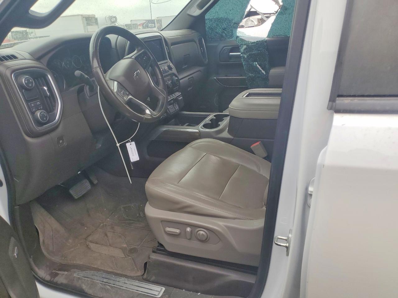 2019 Chevrolet Silverado C1500 Rst - Image 7
