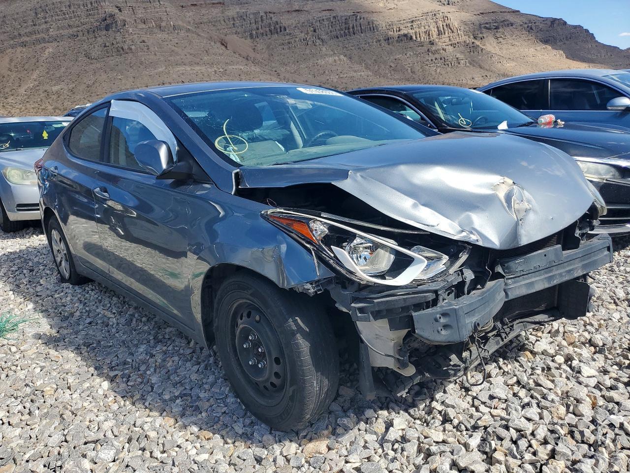 2016 Hyundai Elantra Se - Фото 4
