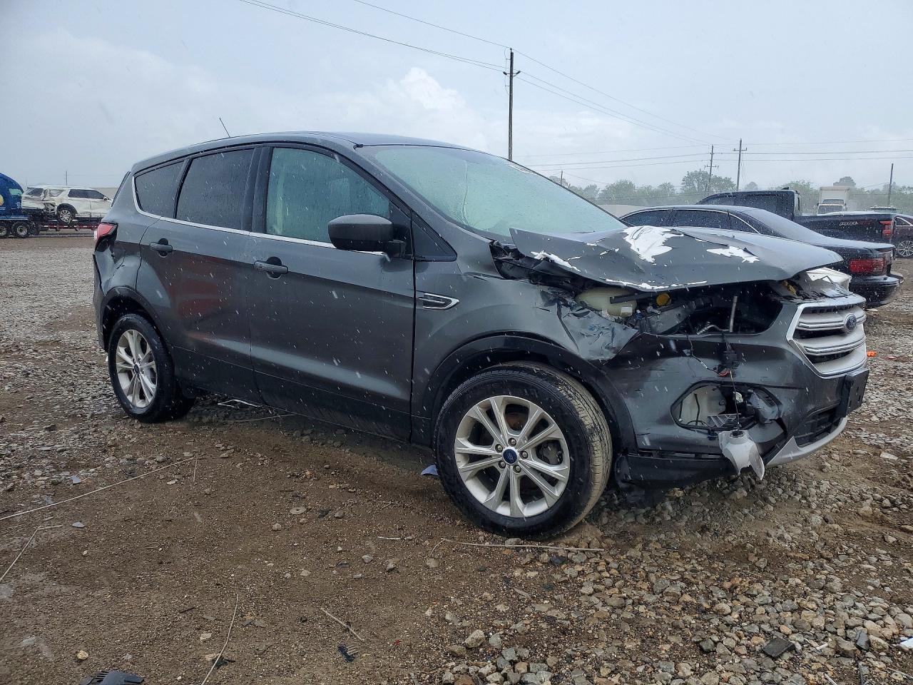 2019 Ford Escape Se - Фото 4