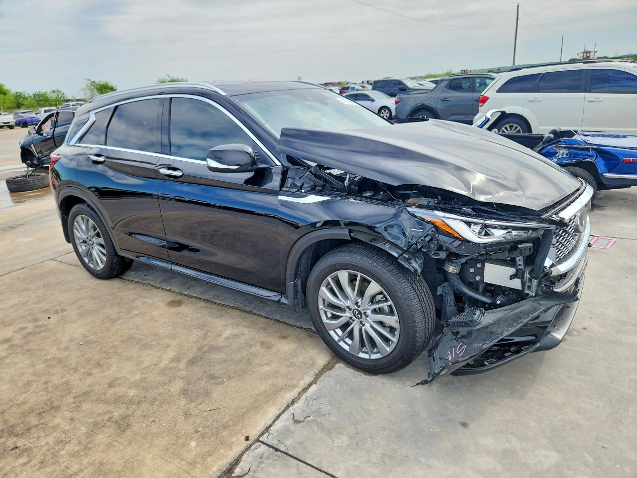 2025 Infiniti Qx50 Luxe - Image 4