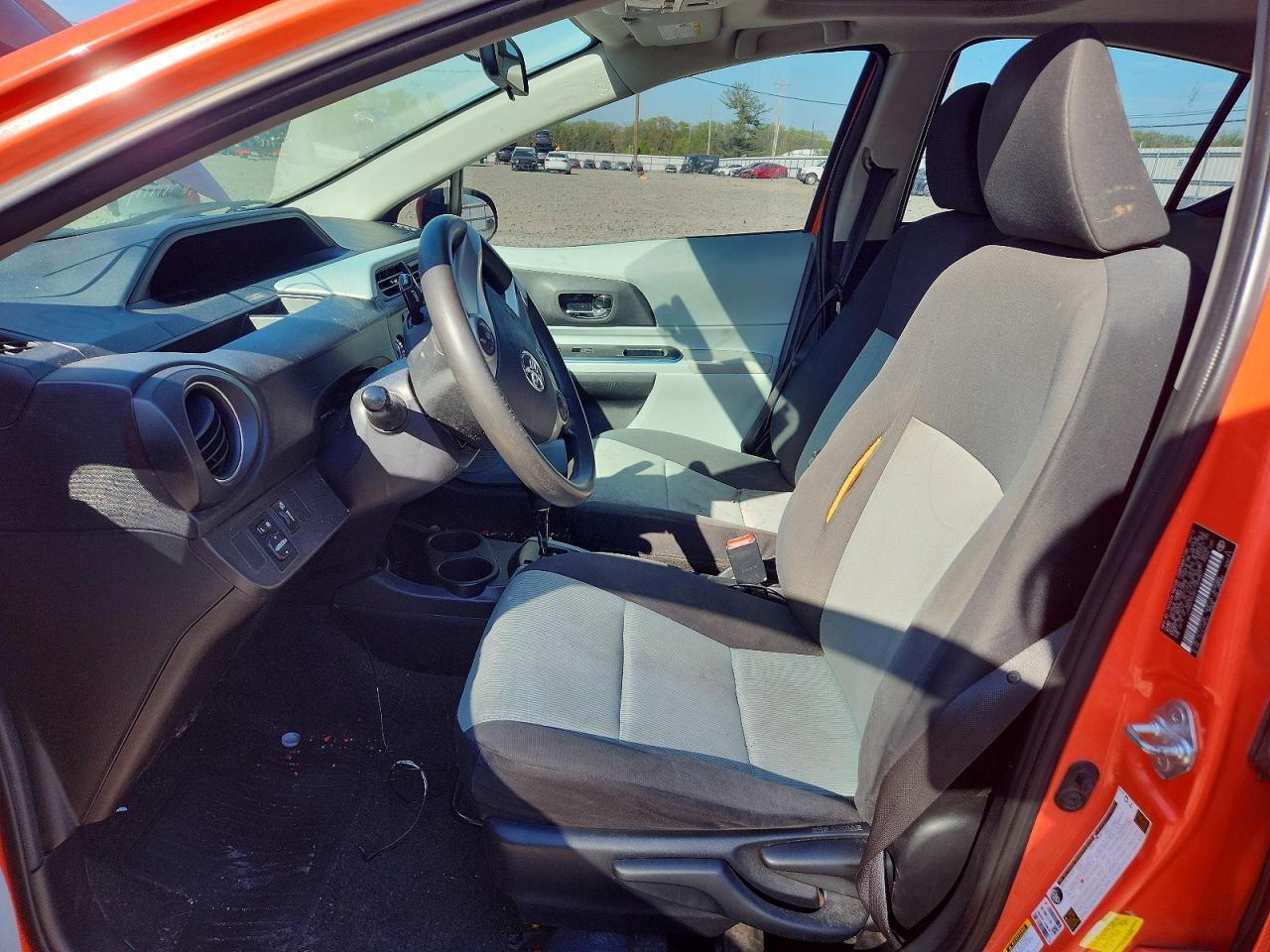 2012 Toyota Prius C Three - Image 7