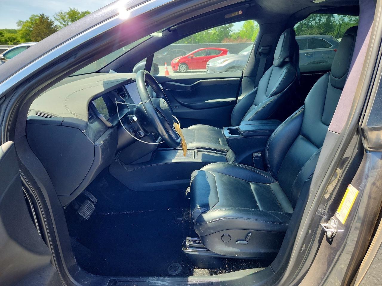 2018 Tesla Model X - Image 7