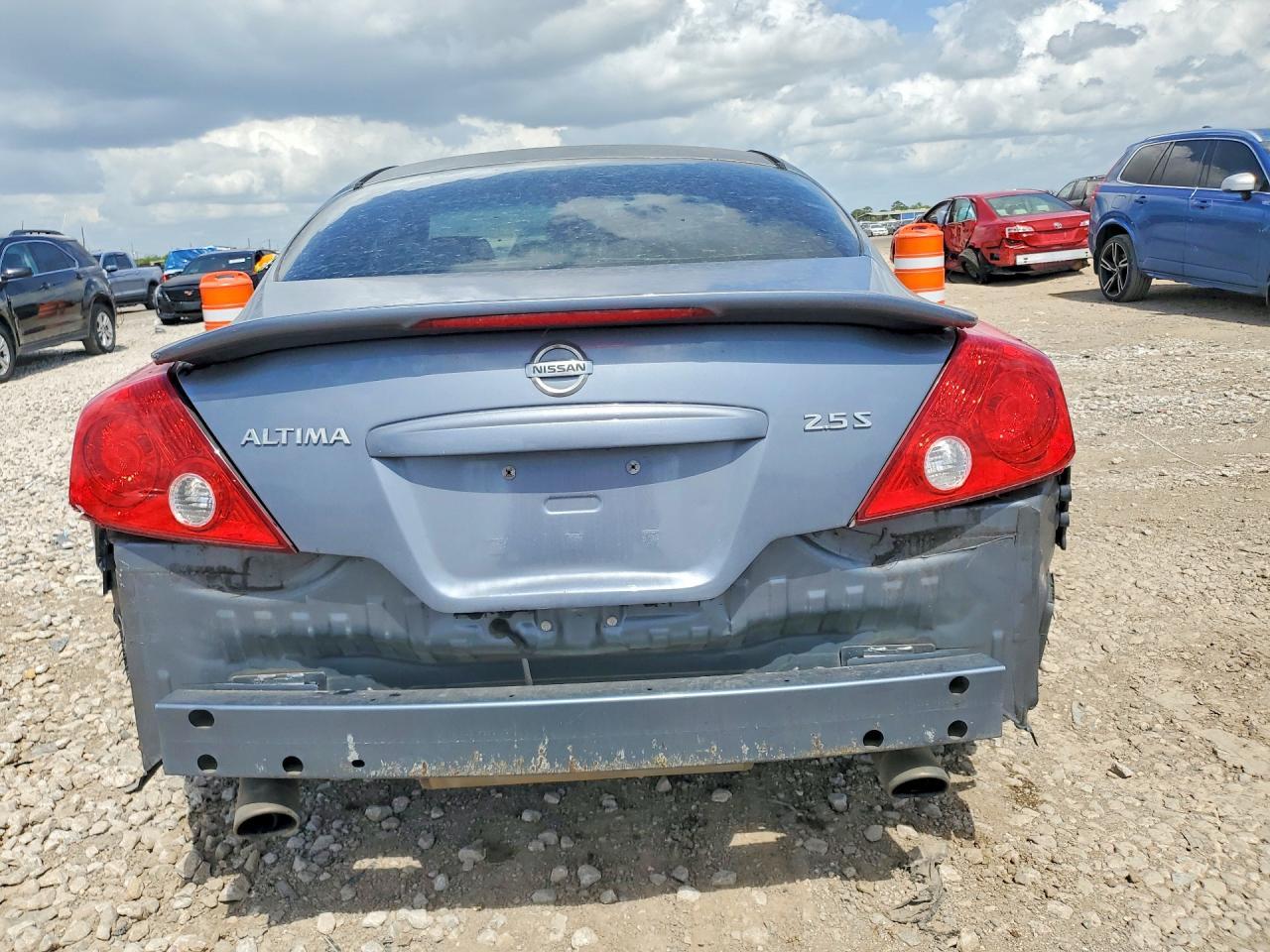 2010 Nissan Altima S - Image 6