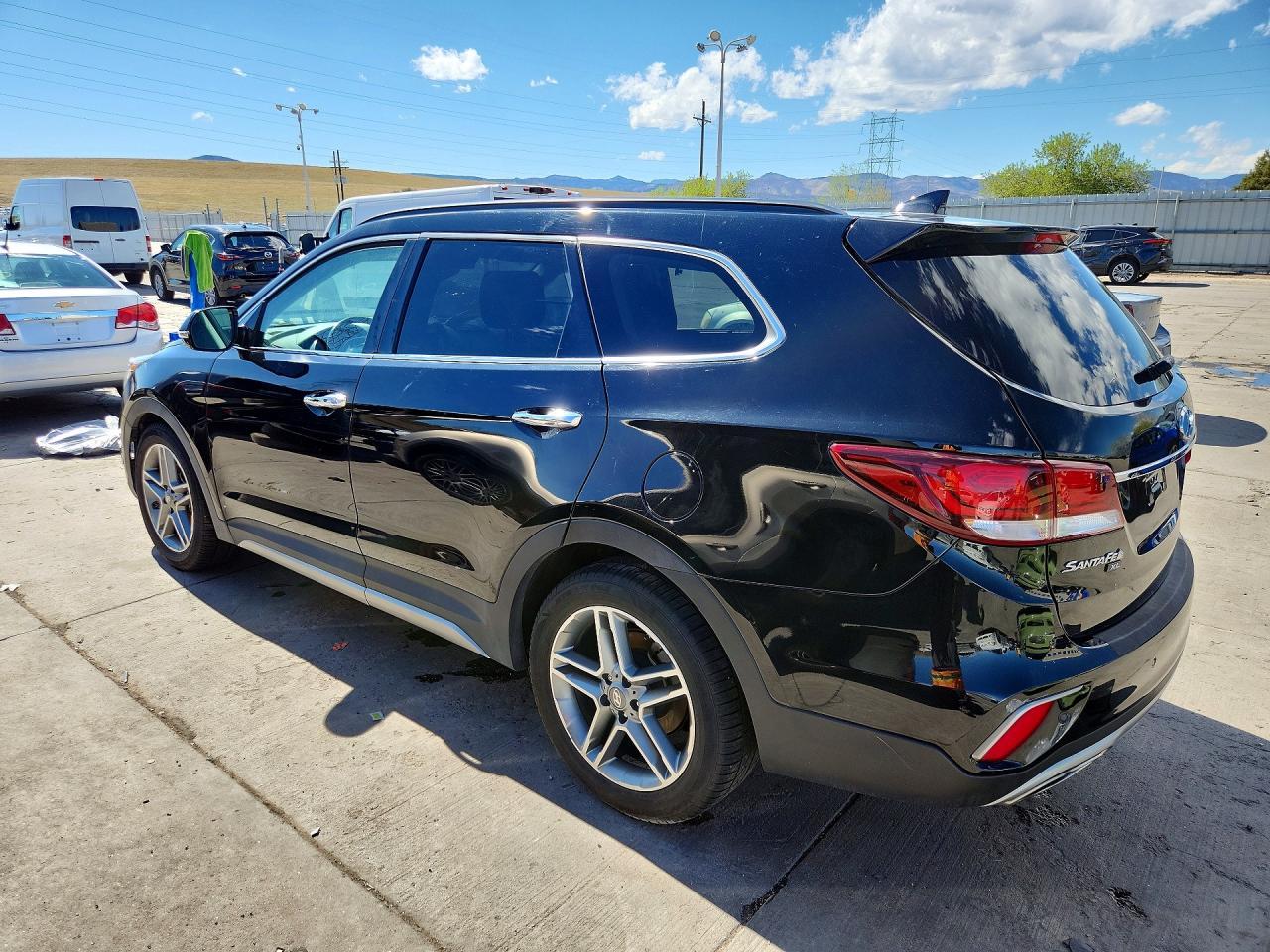 2019 Hyundai Santa Fe Xl Limited Ultimate - Image 2