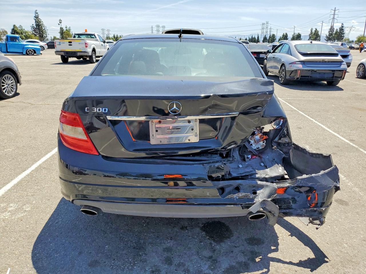 2010 Mercedes-Benz C 300 - Image 6