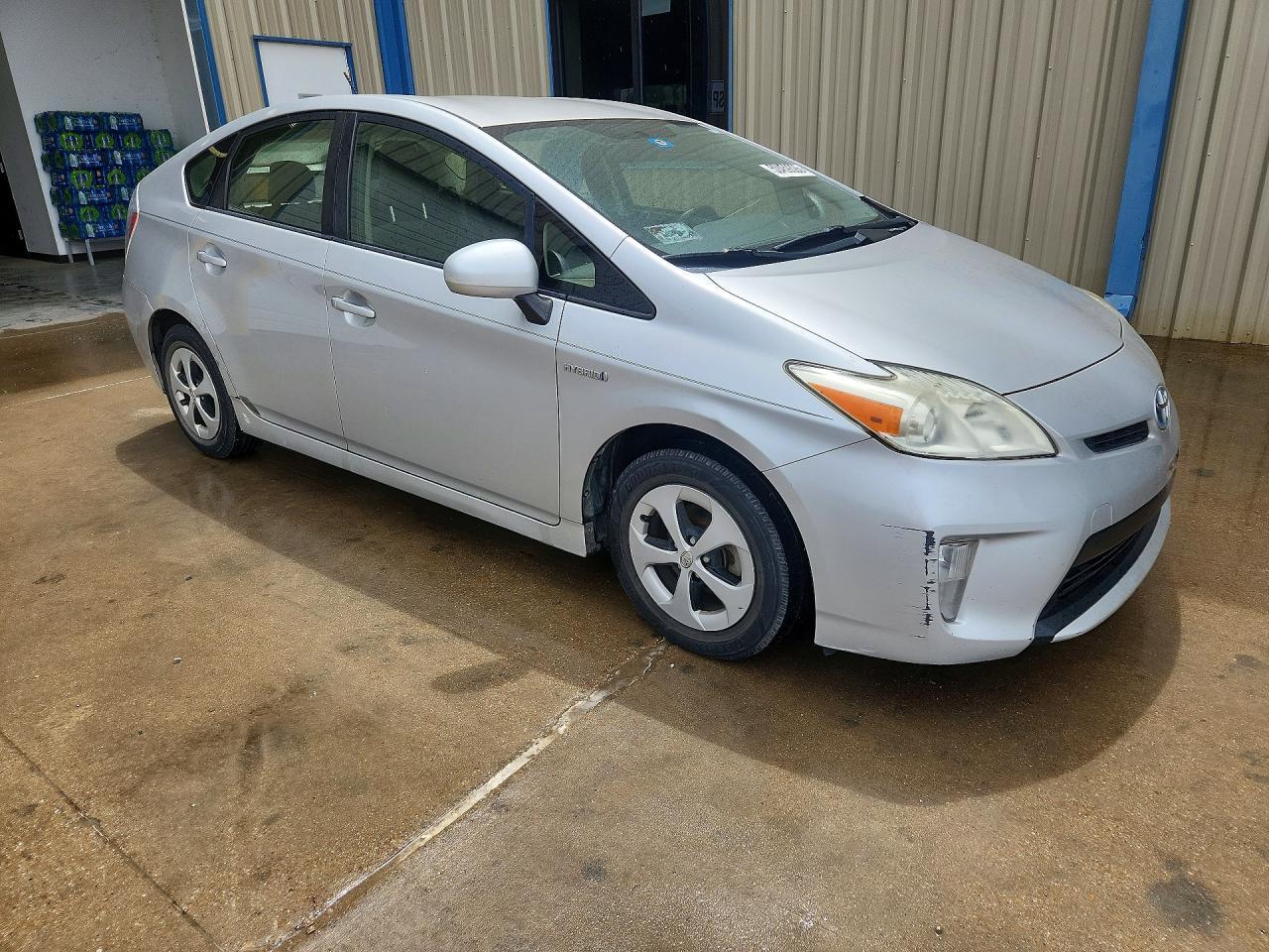 2013 Toyota Prius Two - Фото 4