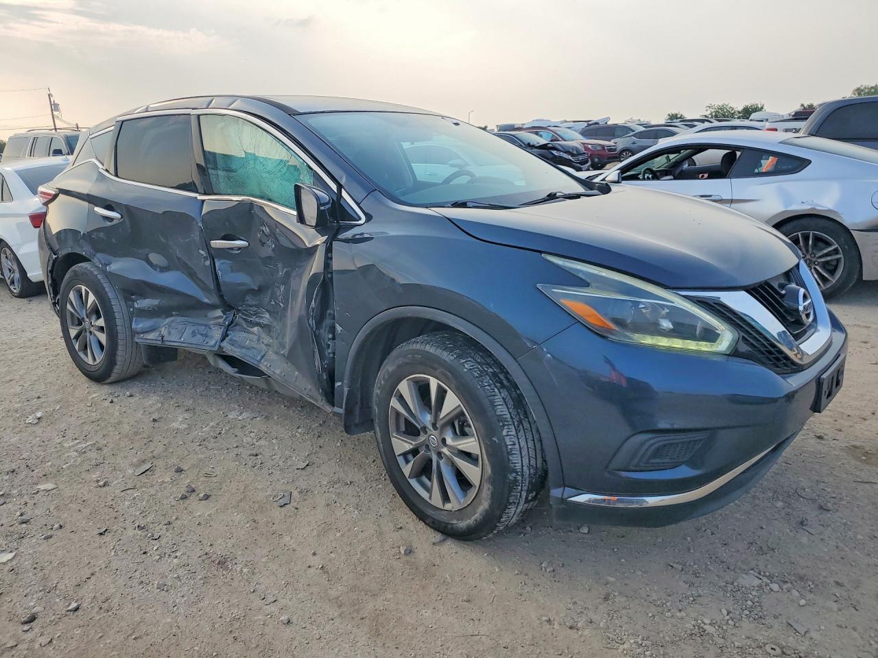 2018 Nissan Murano S - Image 4