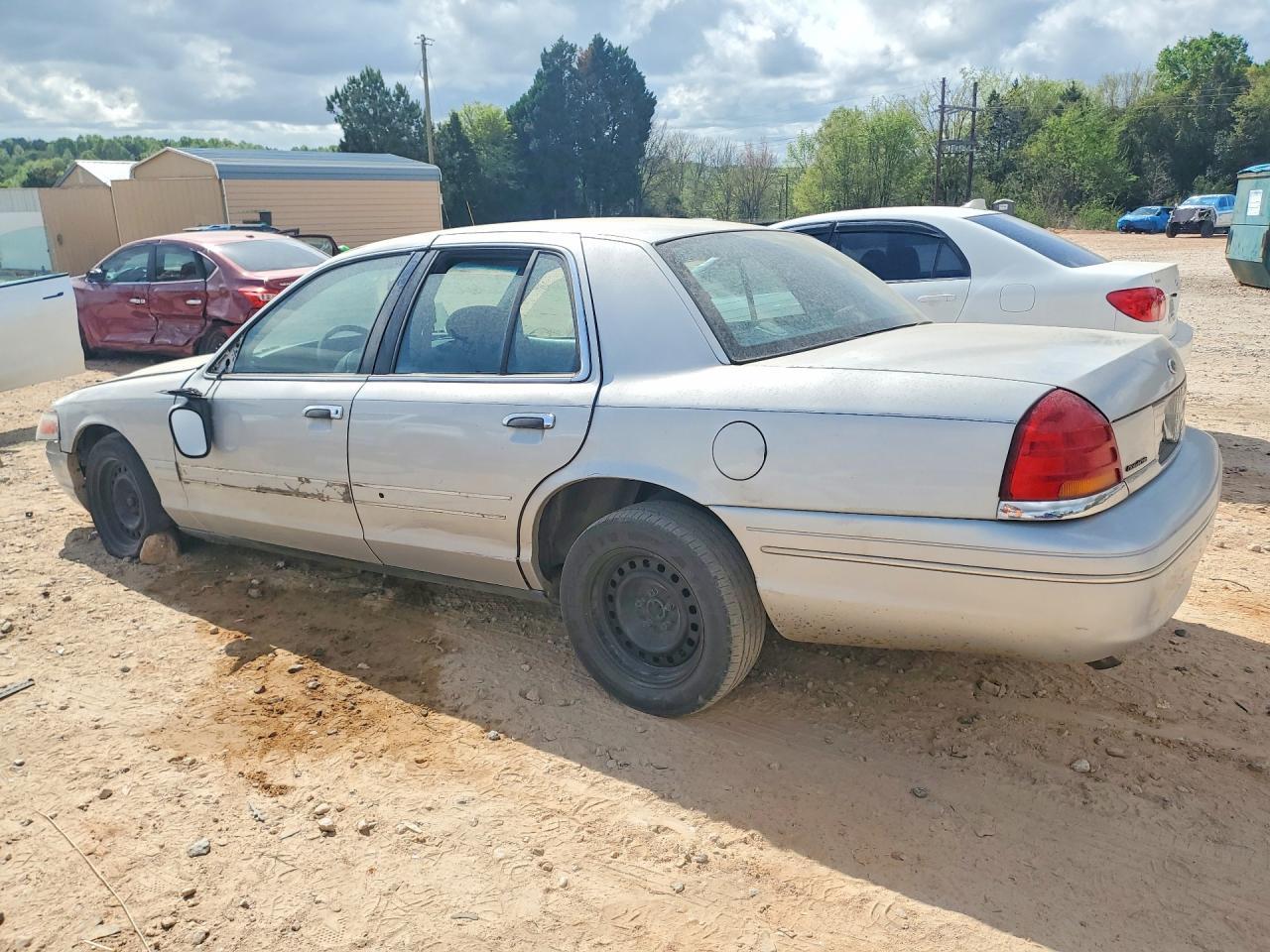 2000 Ford Crown Victoria Police Interceptor - Фото 2