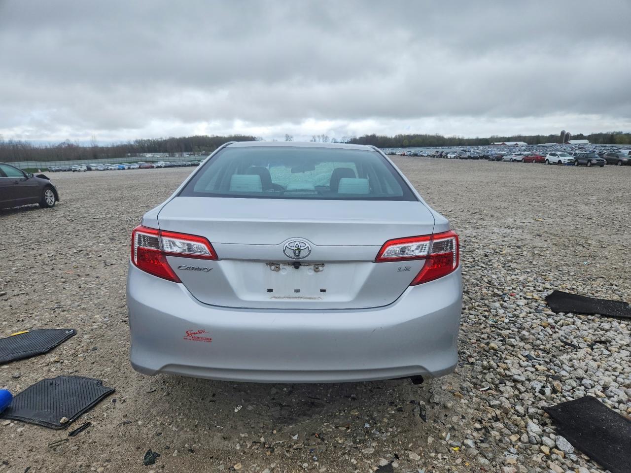 2014 Toyota Camry Le - Image 6