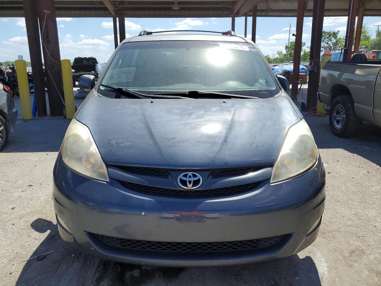 2008 Toyota Sienna Xle - Image 5