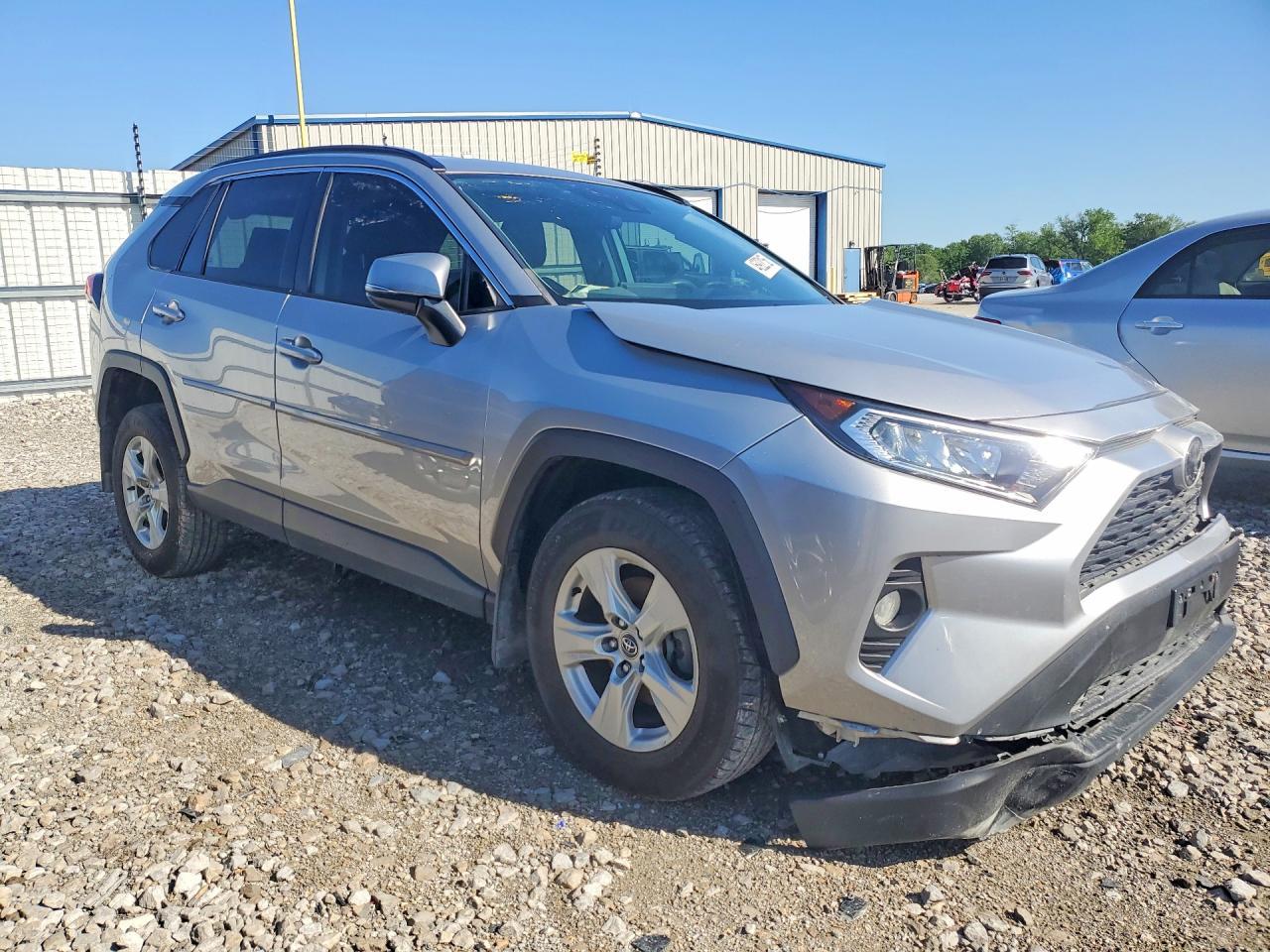 2021 Toyota Rav4 Xle - Image 4