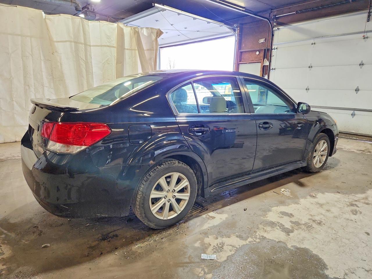 2012 Subaru Legacy 2.5I Premium - Фото 3