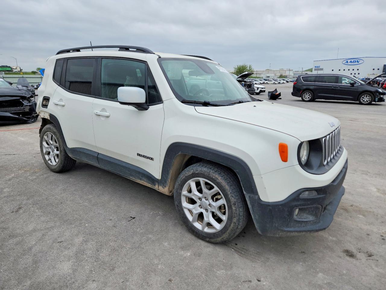 2018 Jeep Renegade Latitude - Image 4