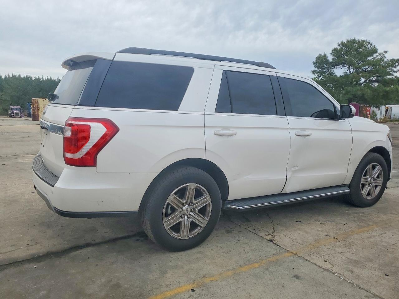 2018 Ford Expedition Xlt - Фото 3