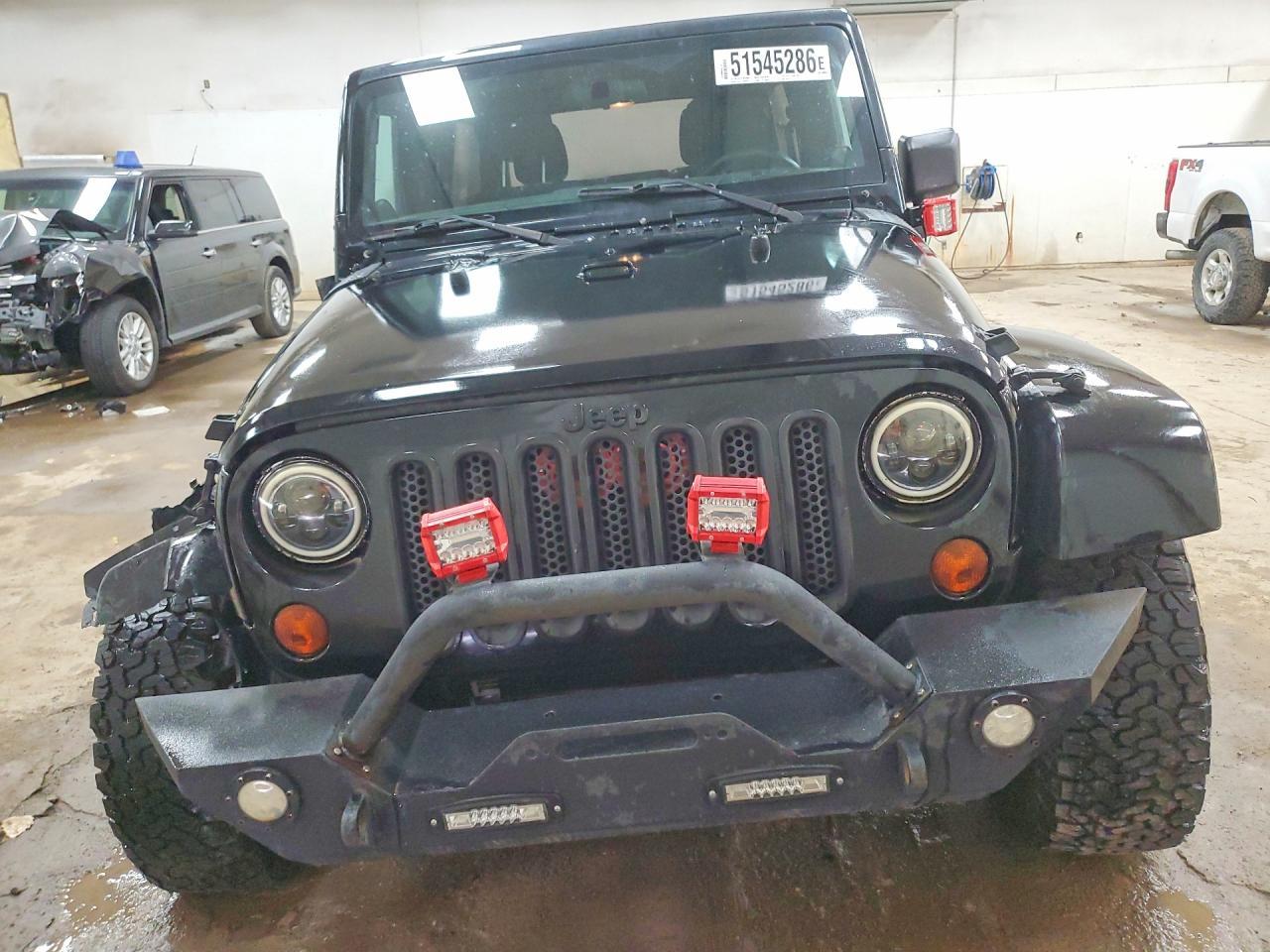 2012 Jeep Wrangler Unlimited Sahara - Image 5