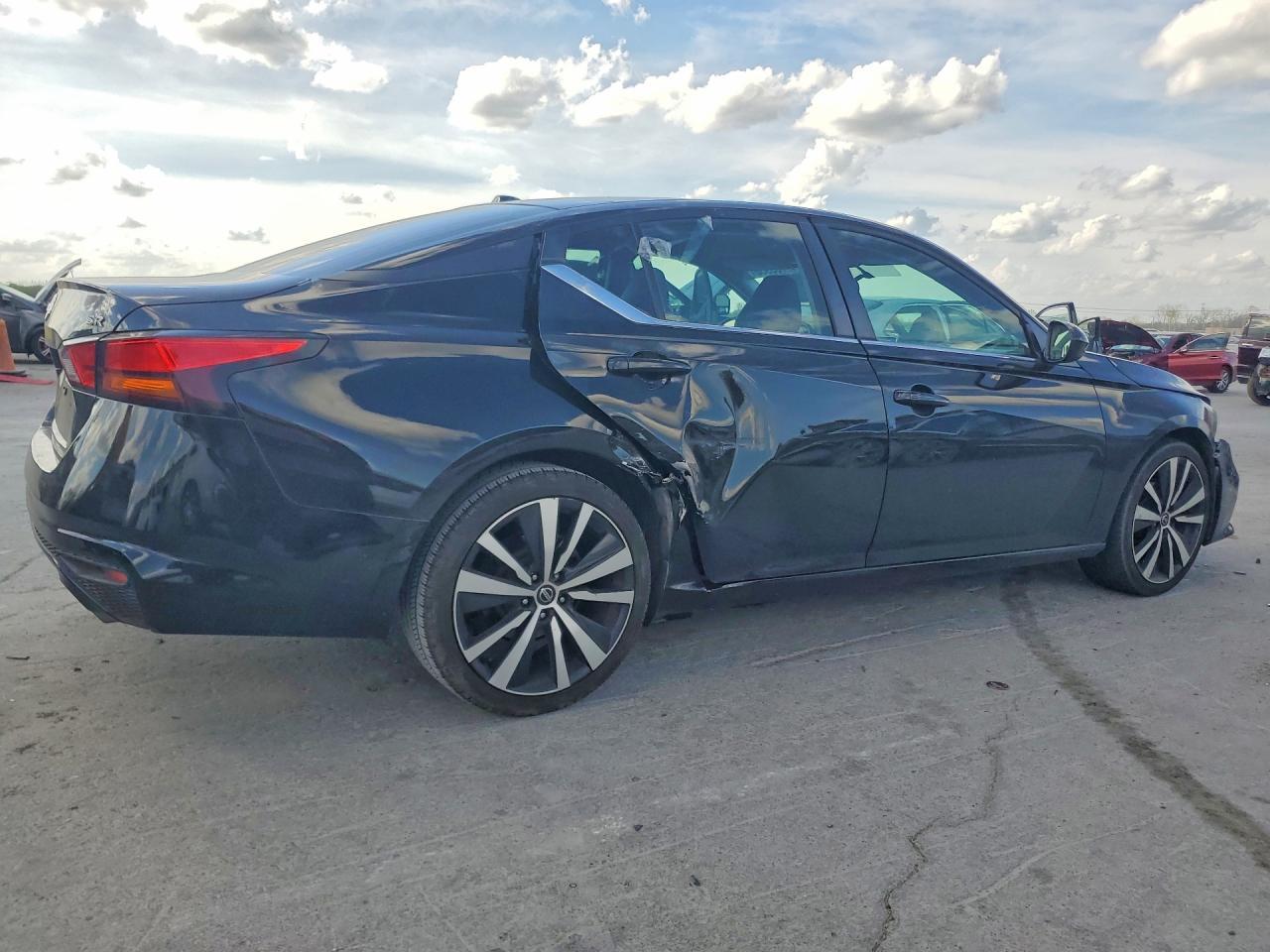 2019 Nissan Altima 2.5 Sr - Фото 3