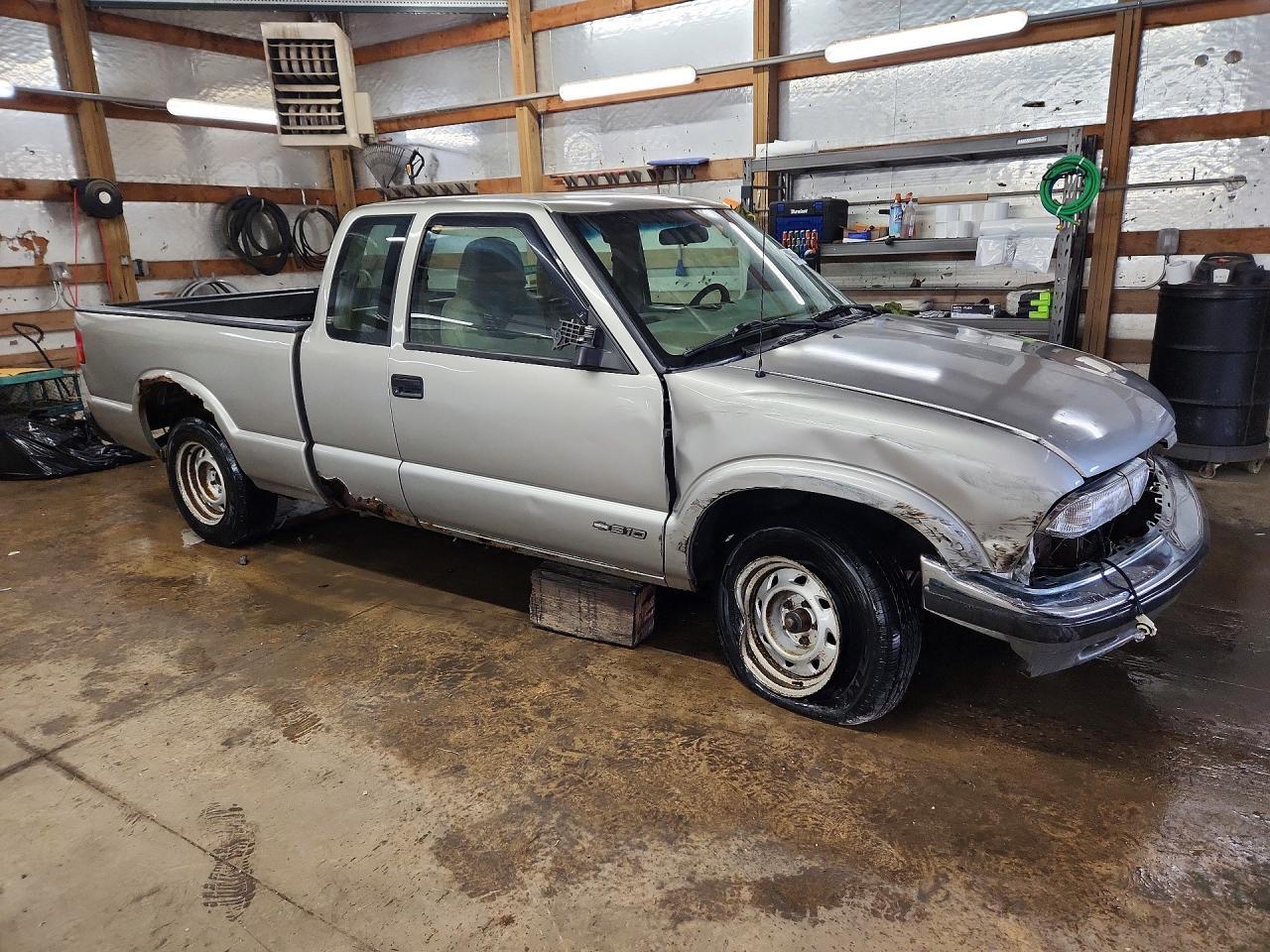 2001 Chevrolet S Truck S10 - Фото 4