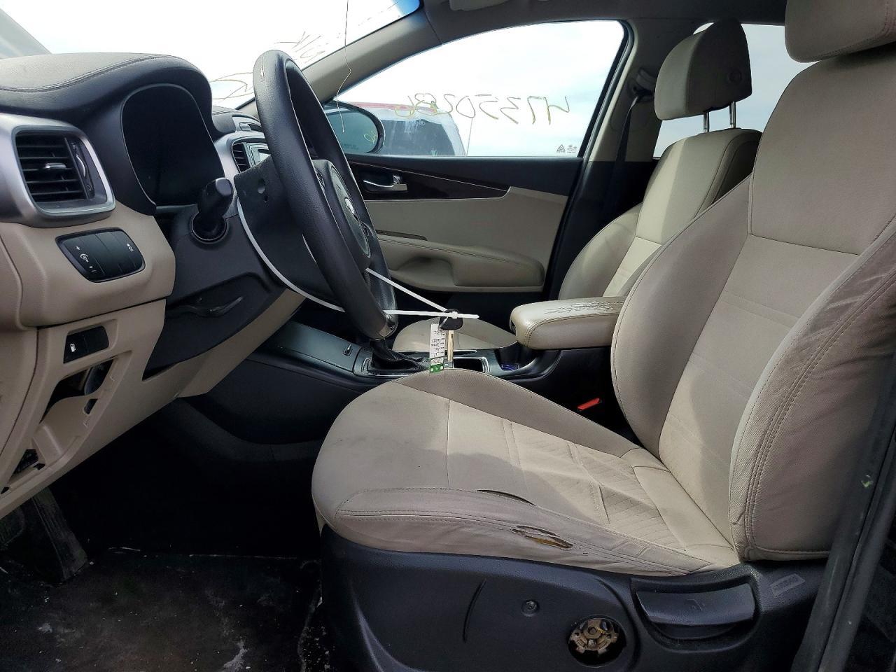 2017 Kia Sorento Lx - Image 7