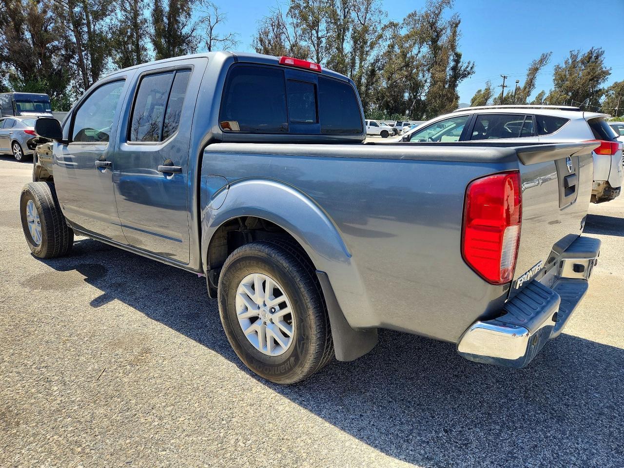 2017 Nissan Frontier Sv - Фото 2