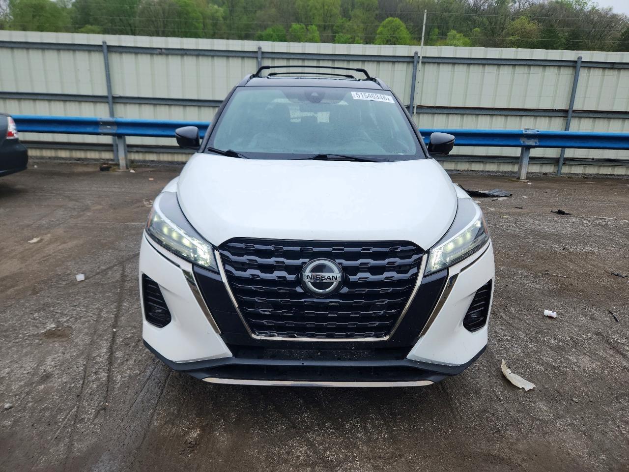 2021 Nissan Kicks Sr - Image 5