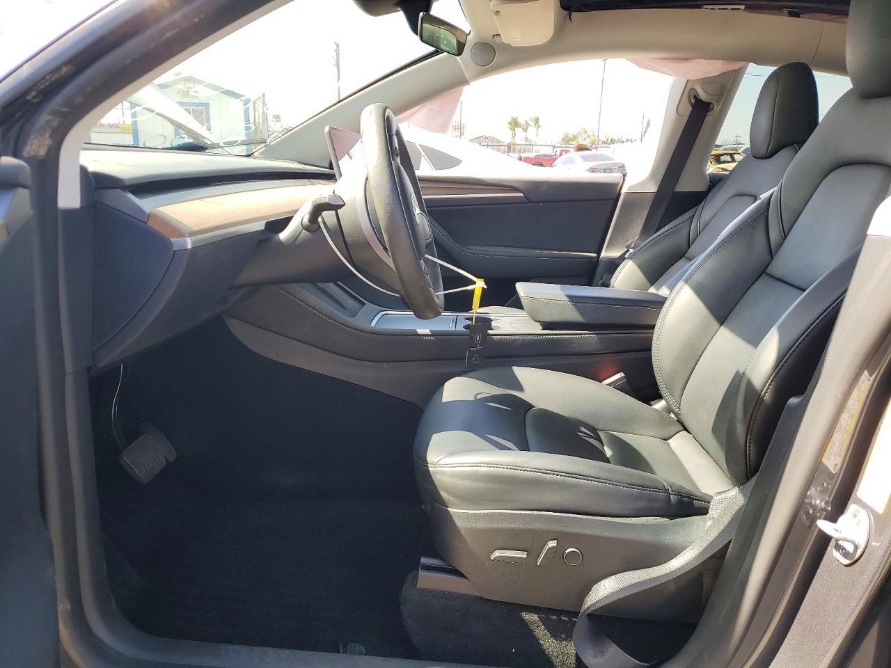 2023 Tesla Model Y - Фото 7