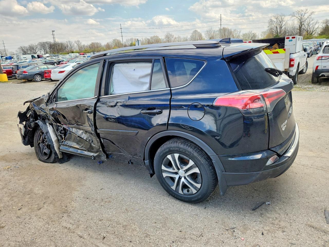 2018 Toyota Rav4 Le - Фото 2
