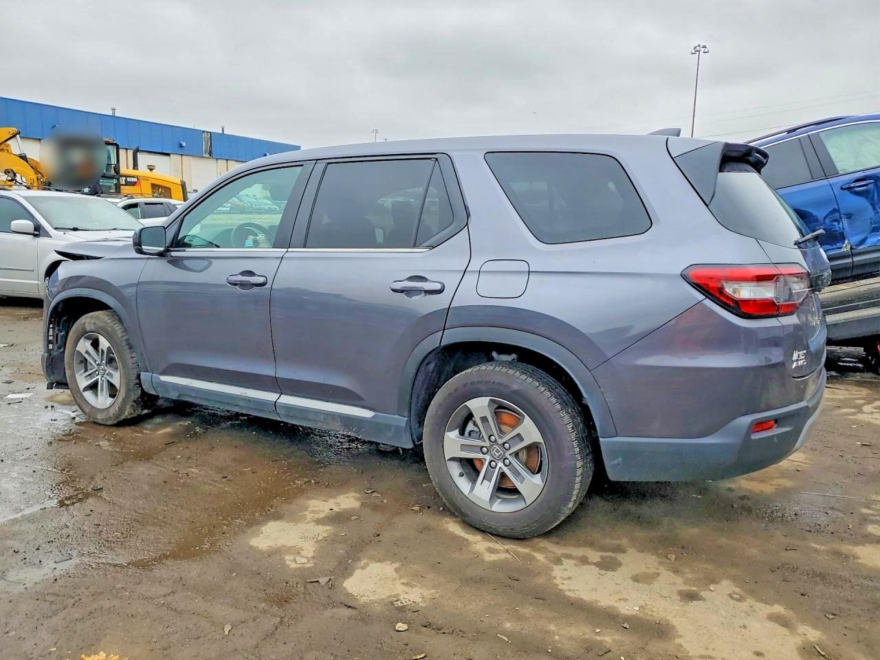 2025 Honda Pilot Exl - Image 2