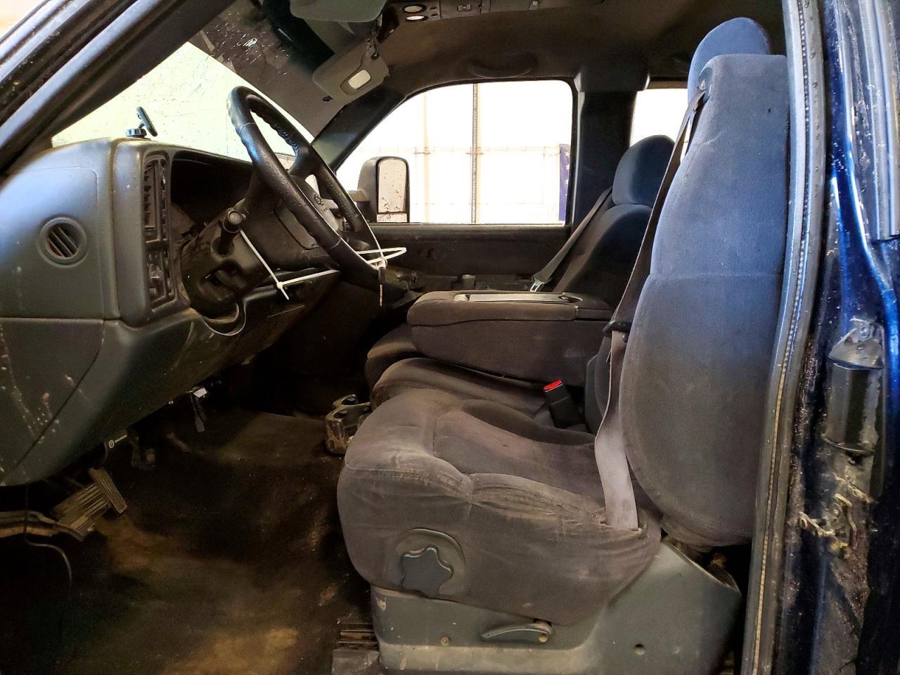 2000 Chevrolet Silverado K1500 - Image 7