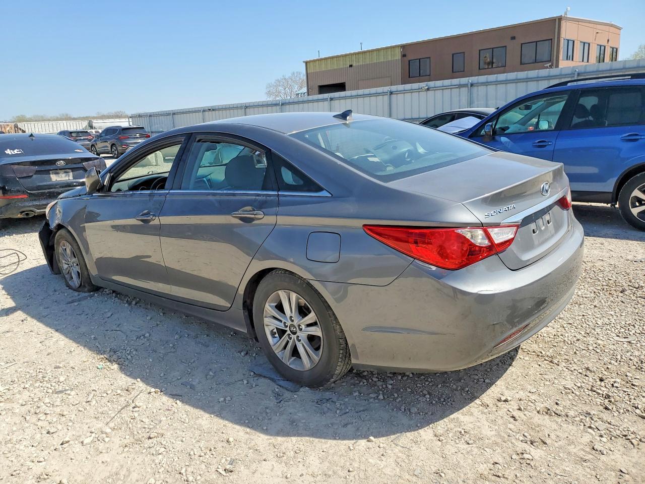 2013 Hyundai Sonata Gls - Image 2