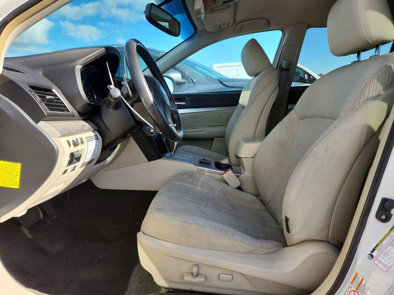 2012 Subaru Outback 2.5I Premium - Image 7