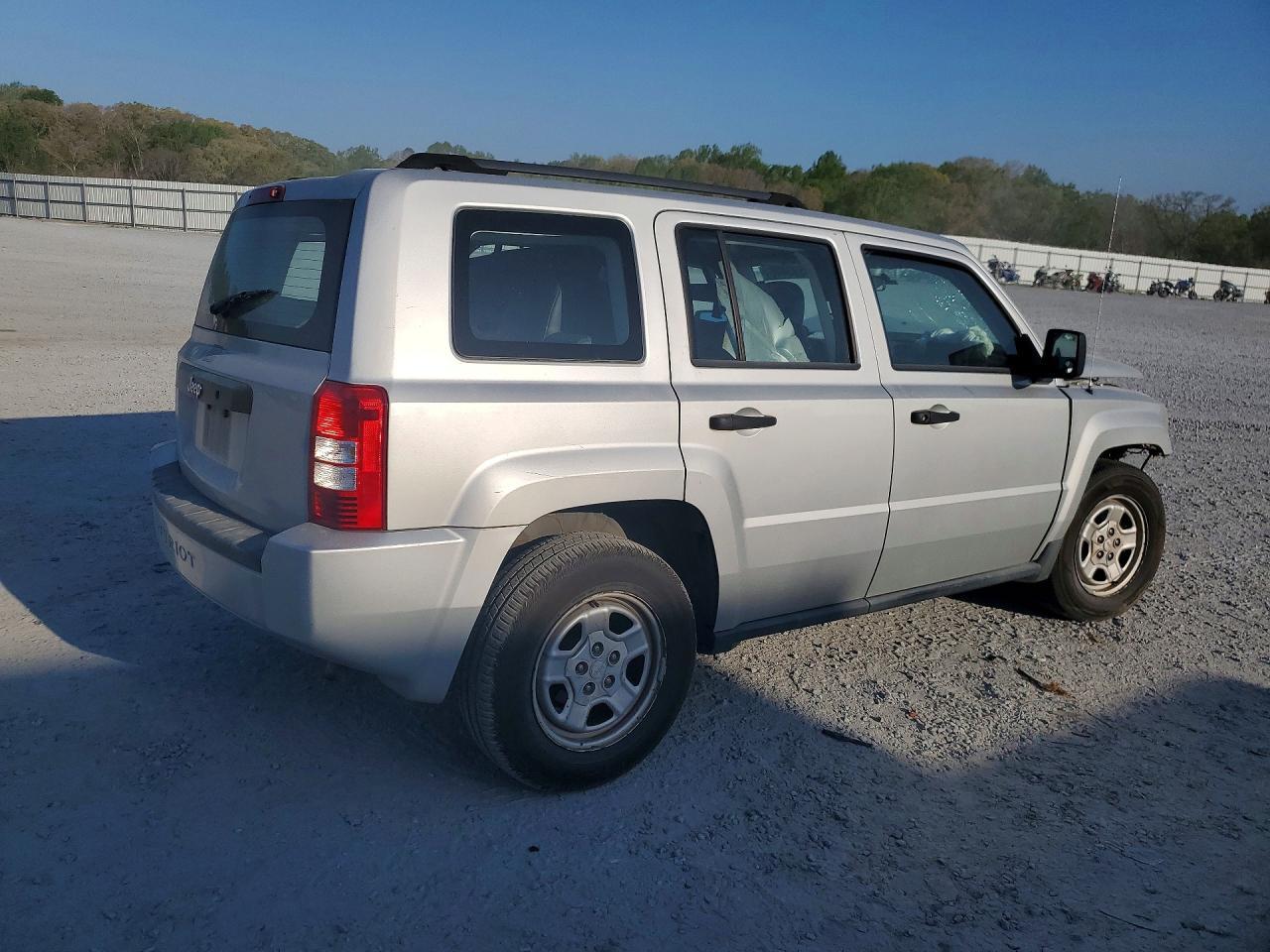 2007 Jeep Patriot Sport - Image 3