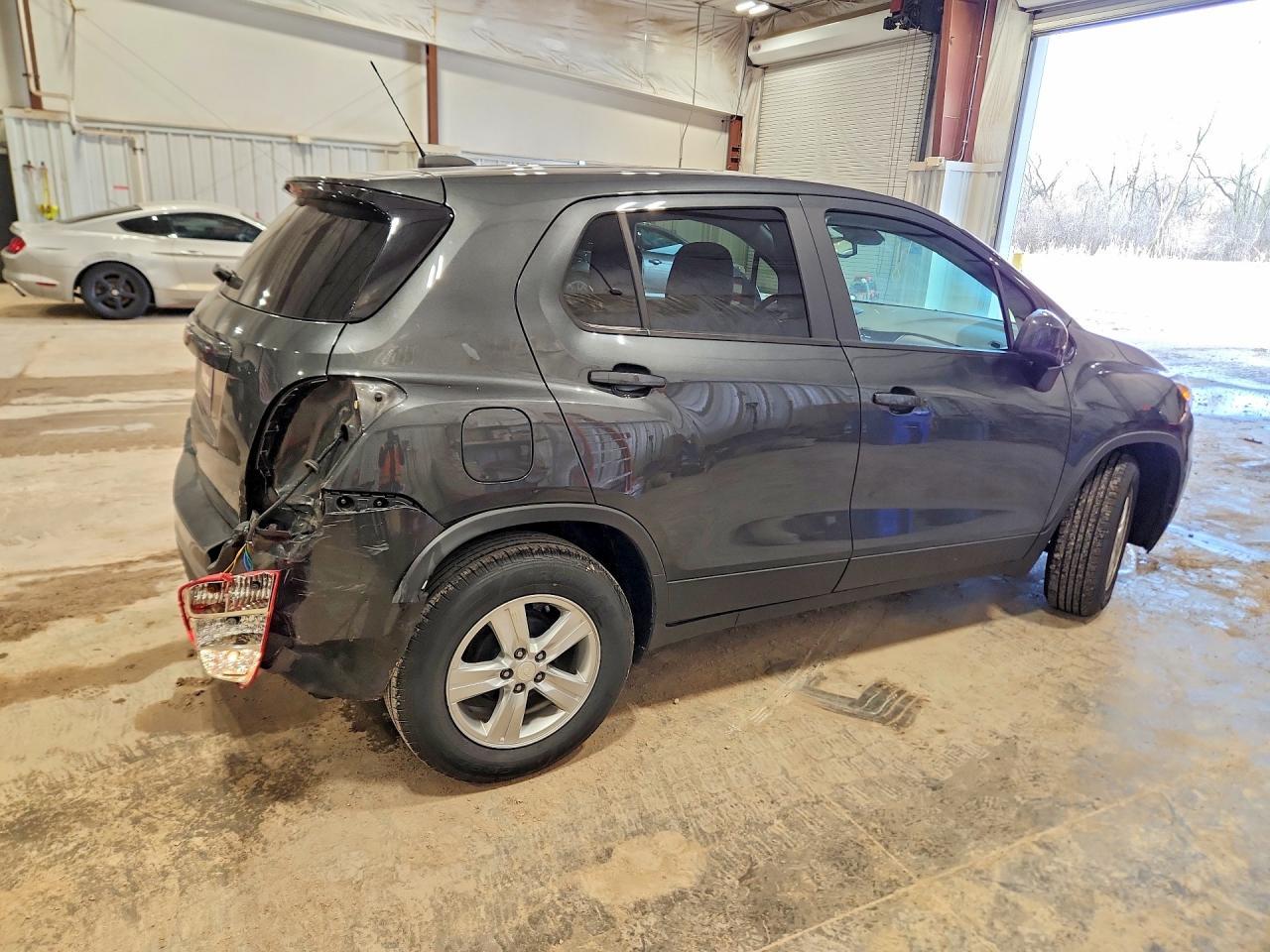 2020 Chevrolet Trax Ls - Фото 3