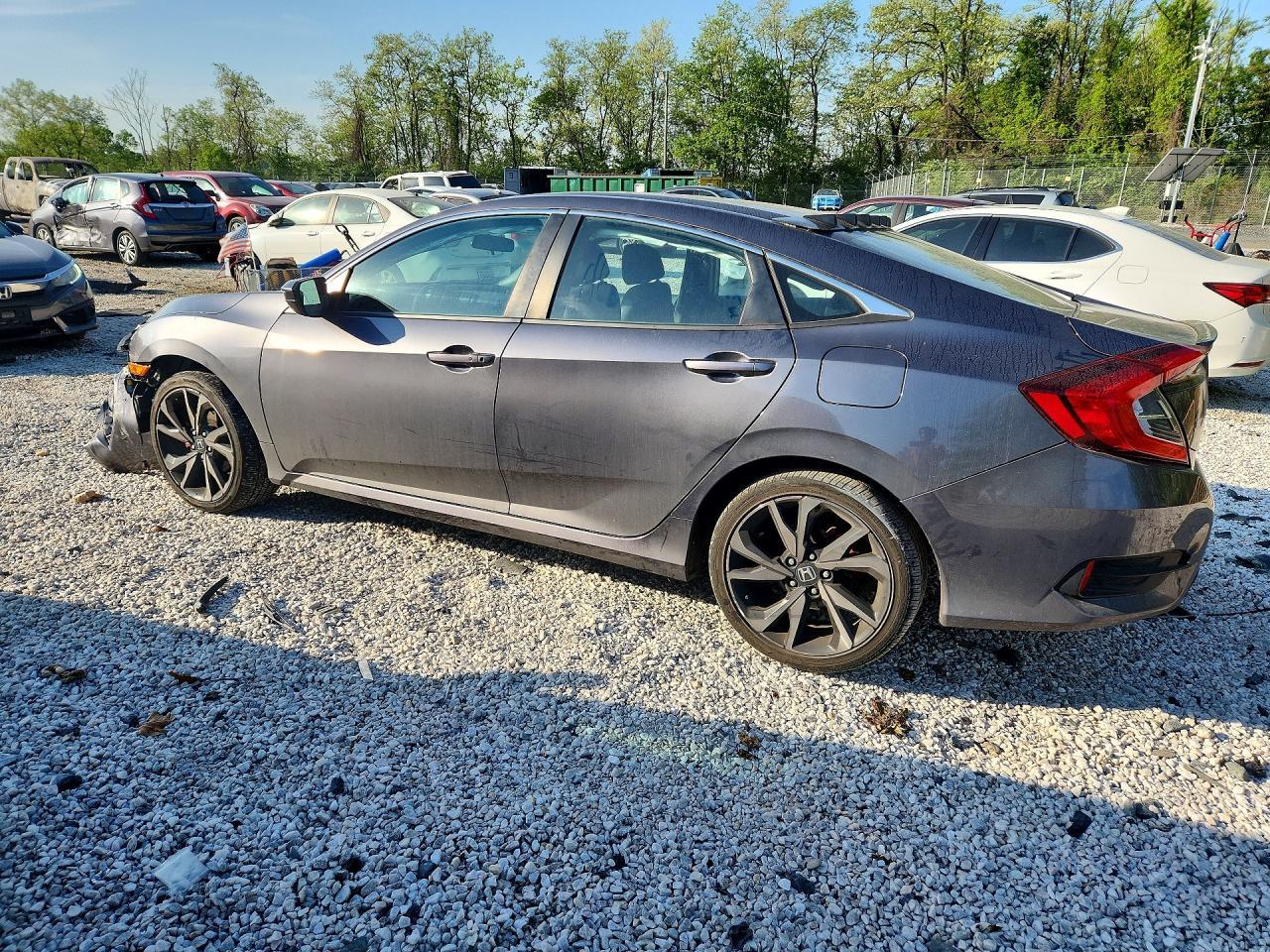 2019 Honda Civic Sport - Фото 2