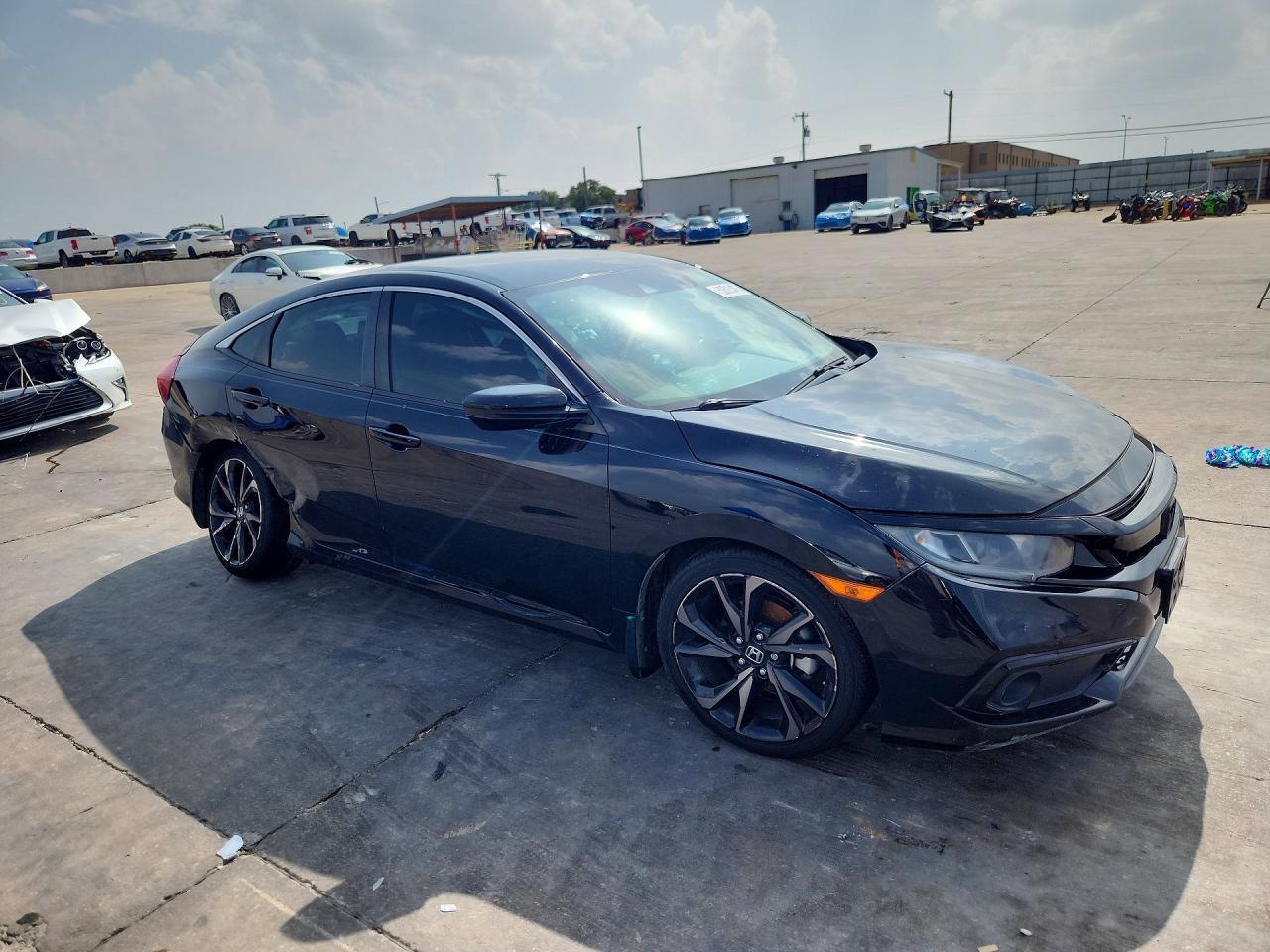 2019 Honda Civic Sport - Image 4