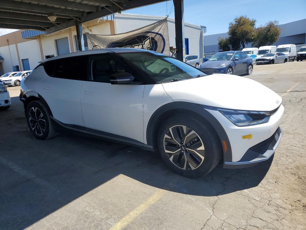 2022 Kia Ev6 Light - Image 4