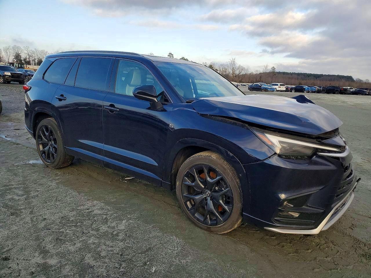 2024 Lexus Tx 500H F Sport Performance Luxury - Image 4