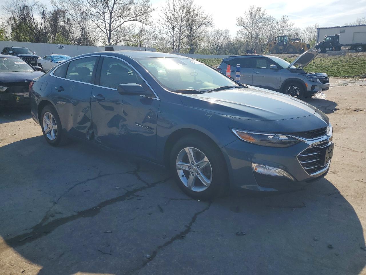 2024 Chevrolet Malibu Ls - Image 4