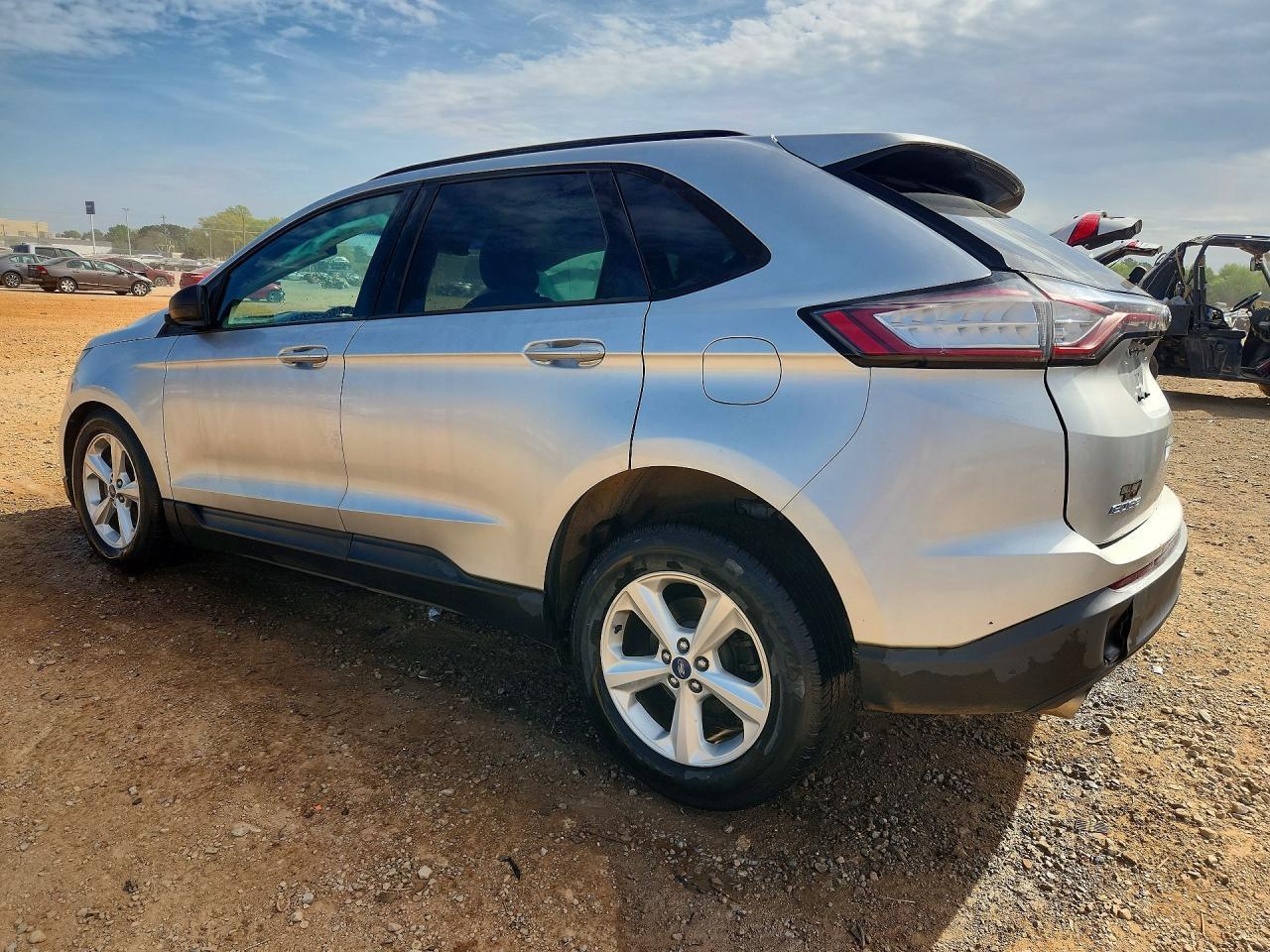 2018 Ford Edge Se - Image 2