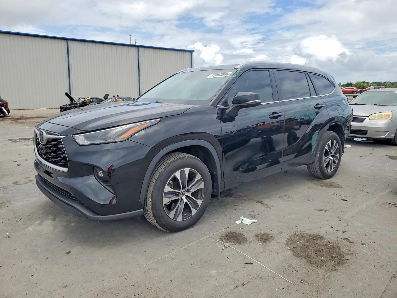 2024 Toyota Highlander Xle
