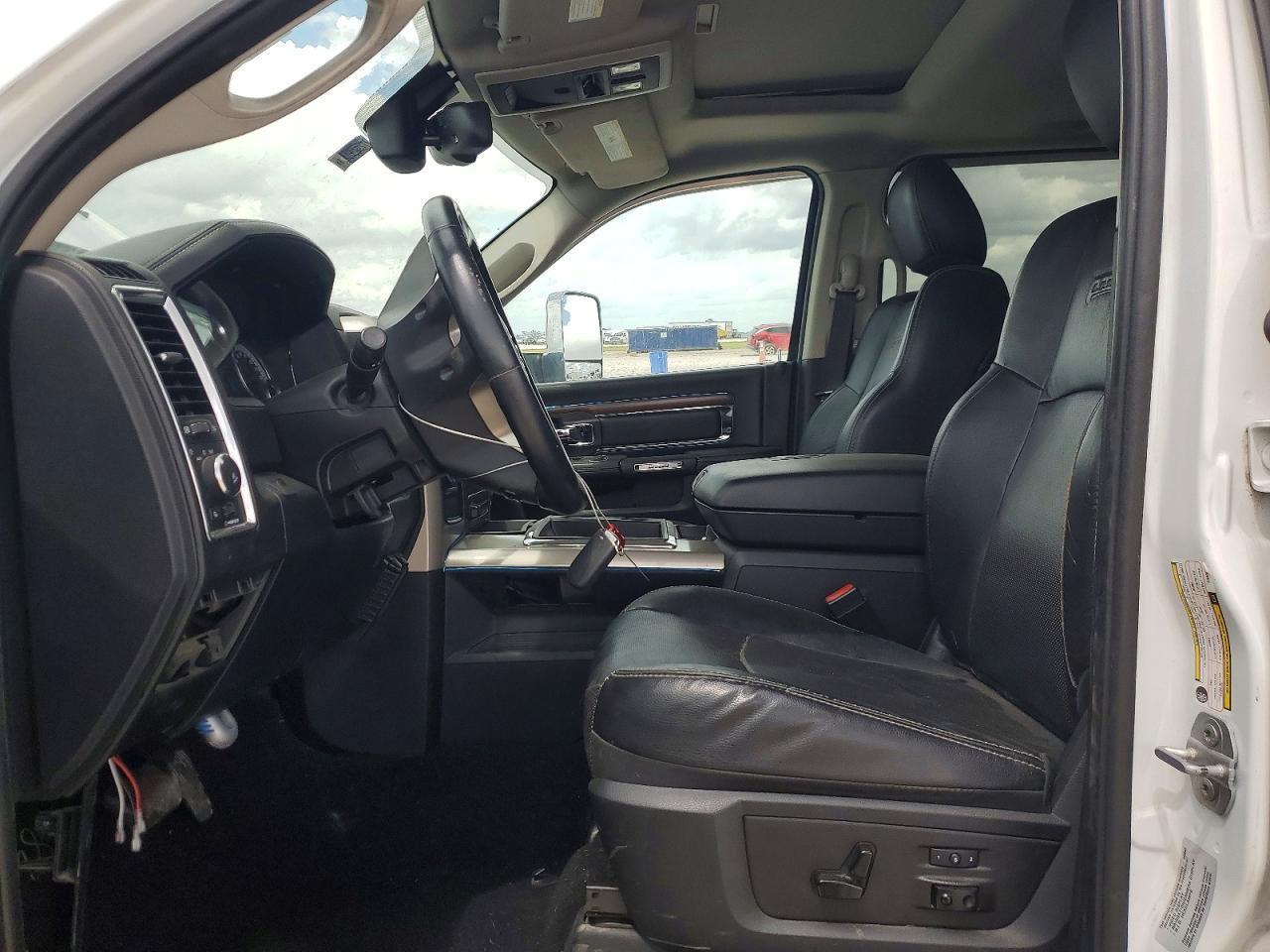 2015 Ram 2500 Laramie - Фото 7