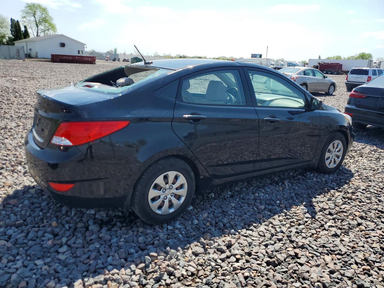 2017 Hyundai Accent Se - Фото 3