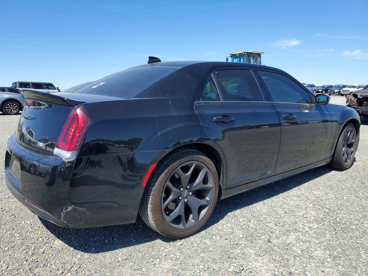 2020 Chrysler 300 S - Фото 3