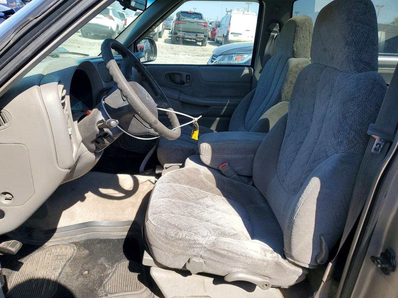 2001 GMC Sonoma - Фото 7