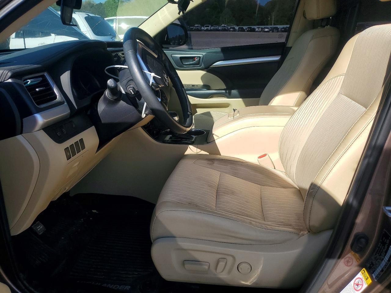2019 Toyota Highlander Le Plus - Фото 7