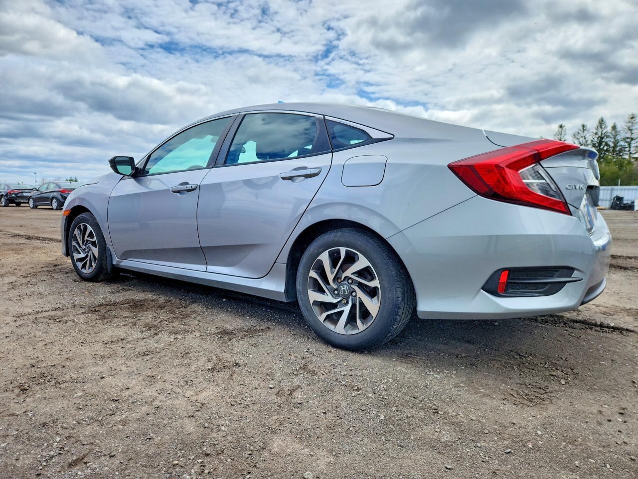 2017 Honda Civic Ex - Фото 2