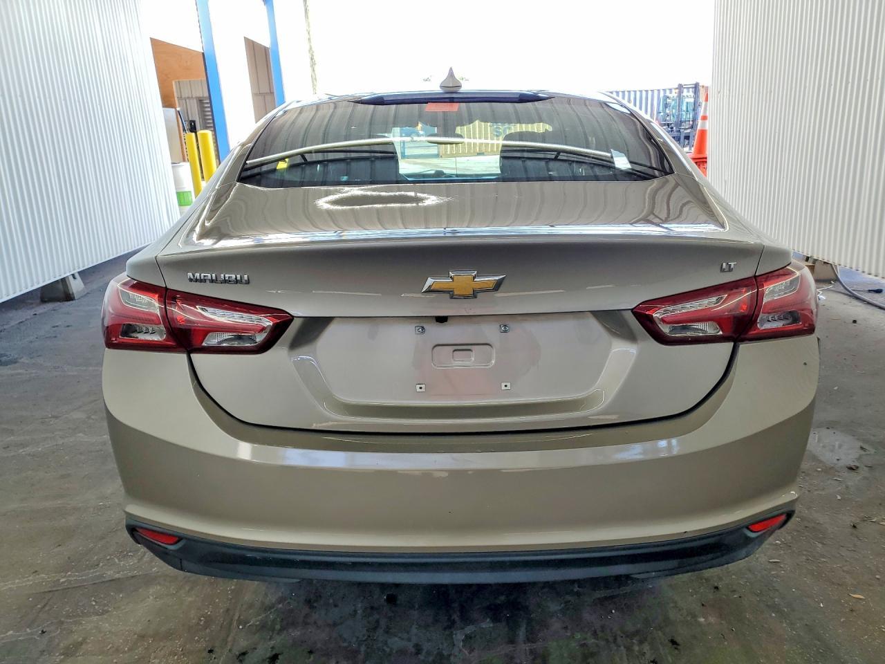 2022 Chevrolet Malibu Lt - Фото 6