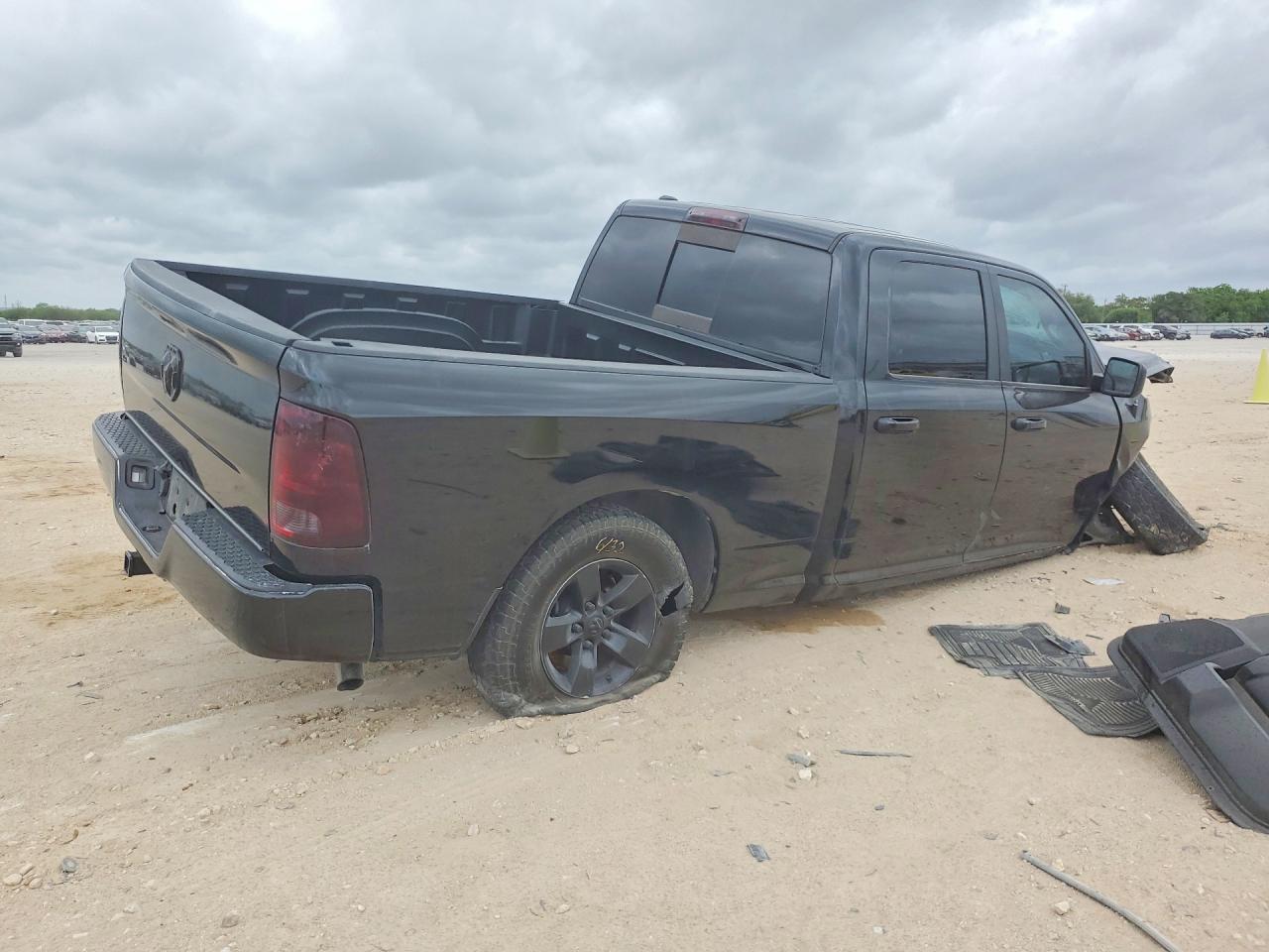 2019 Ram 1500 Classic Slt - Фото 3
